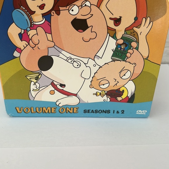 Family Guy Season 1&2 DVD Set - Picture 2 of 6